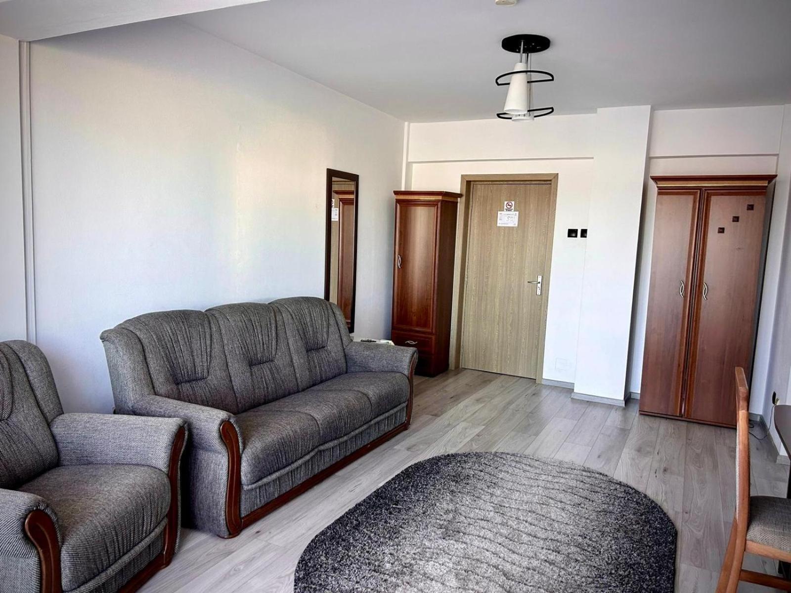 Hotel Levisticum Bacau Ngoại thất bức ảnh